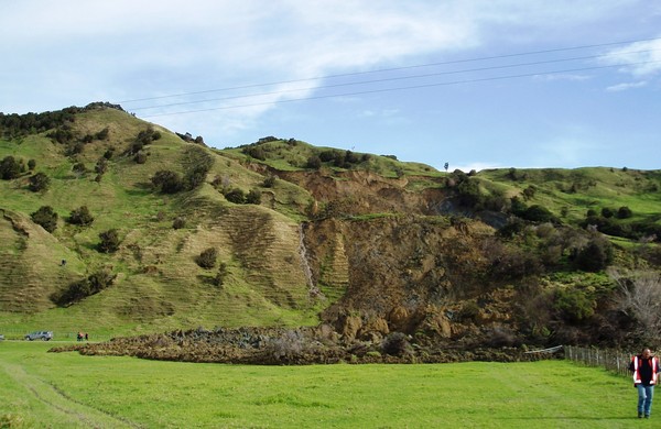 A massive slip has come done at Anaura Bay cutting off all vehicle access and isolating 20 dwellings